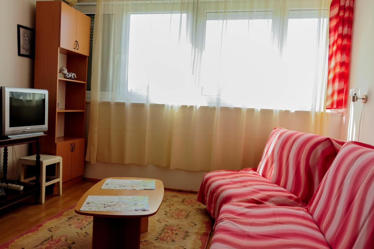 Apartment Daca Stan Белград Номер фото